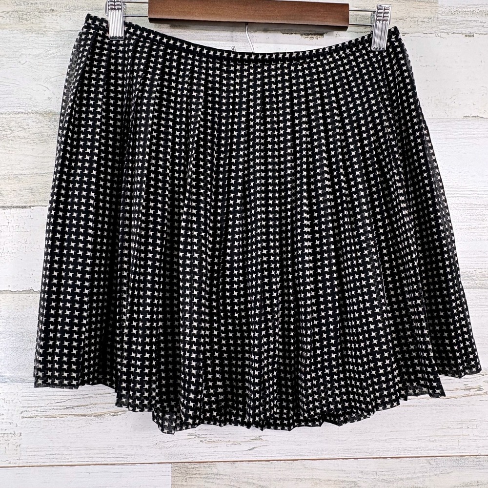 Madewell Mini Skirt Women 6 Black Geometric Star Pleated Chiffon Preppy Chic